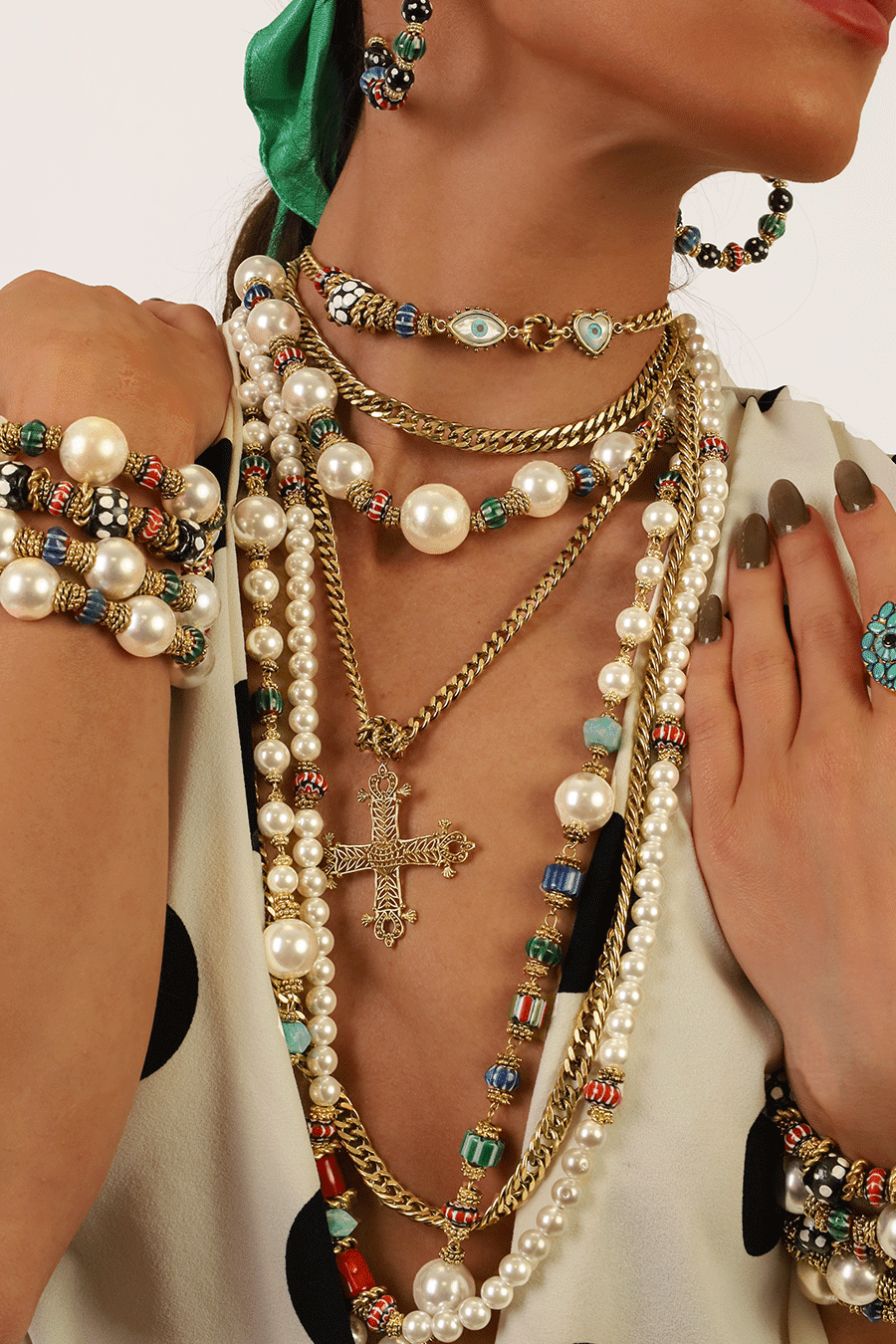 ISADORA PEARL NECKLACE