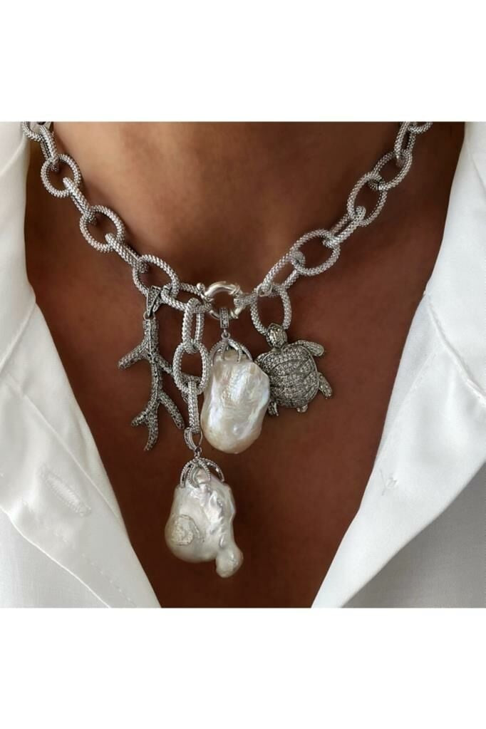 TEMIS BAROQUE PEARL NECKLACE